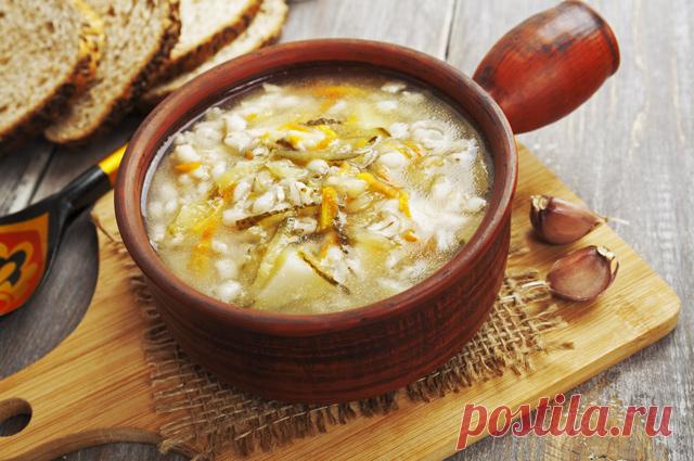 КАК ИСПОЛЬЗОВАТЬ ОГУРЕЧНЫЙ РАССОЛ: 7 ИНТЕРЕСНЫХ СПОСОБОВ &#8212; БУДЬ В ТЕМЕ