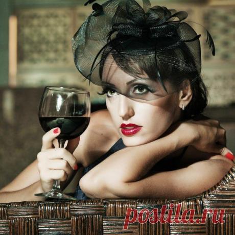 У каждого из нас есть точка срыва, Когда становится на сердце тяжело, Когда нам кажется, что падаем ...