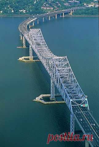 **Tappan Zee Bridge, Tarrytown, New York (2004) | Completed in 1955, this beautiful erector set bridge over the Hudson River is still the world's longest cantilever span.  |  Pinterest • Всемирный каталог идей