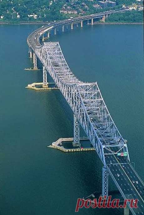 **Tappan Zee Bridge, Tarrytown, New York (2004) | Completed in 1955, this beautiful erector set bridge over the Hudson River is still the world's longest cantilever span.  |  Pinterest • Всемирный каталог идей