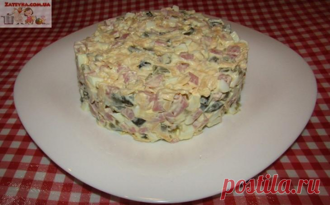 Салат с ветчиной и сыром «Домашний»