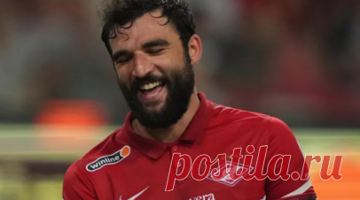 В «Локомотиве» опровергли информацию о переходе Джикии в клуб. Глава пресс‑службы железнодорожников Артём Загумённов сообщил, что возможный переход защитника «Спартака» Георгия Джикии в «Локомотив» не стоит на повестке дня. Читать далее