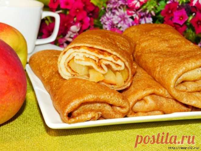 Рецепт творожных блинов с яблочной начинкой в карамели