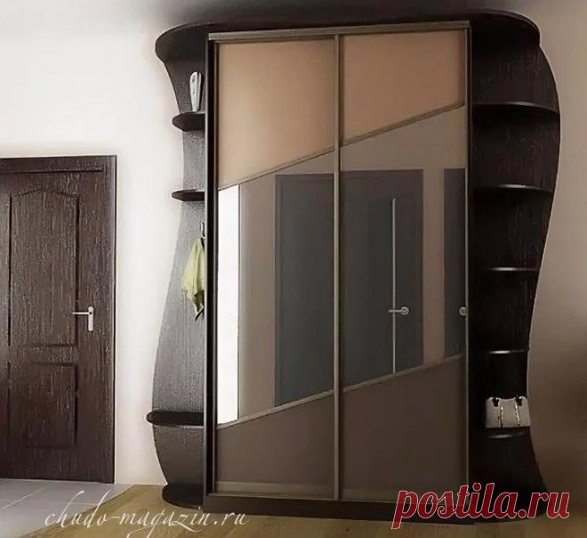 Шкаф-купе для прихожей с зеркалом и полками на заказ: фото, дизайн.