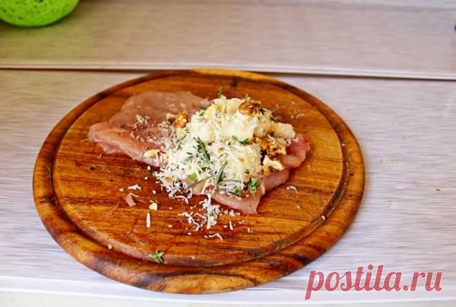Куриные рулетики с грушей и орехами - рецепт - как приготовить - ингредиенты, состав, время приготовления - Леди Mail.Ru