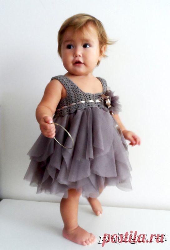 Кокетка крючком под детское платье