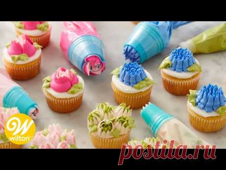 How to Make Buttercream Flowers with Easy Blooms Tip Set | Wilton