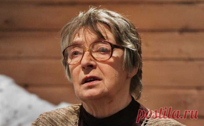 Умерла бывшая жена Высоцкого. На 84-м году жизни умерла бывшая жена певца Владимира Высоцкого, актриса и сценаристка Людмила Абрамова, сообщил актер Вениамин Смехов в Facebook (принадлежит компании Meta, признанной экстремистской организацией и запрещенной в России).