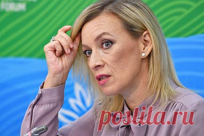 В МИД предупредили о последствиях чествования в Канаде бывшего бойца дивизии СС. Ситуация вокруг чествования в парламенте Канады экс-бойца дивизии СС является фарсом, который может привести к трагедии мирового масштаба, заявила официальный представитель МИД России Мария Захарова. «Сейчас это фарс, когда канадский парламент аплодирует пособнику нацистов, преступнику», — высказалась она.