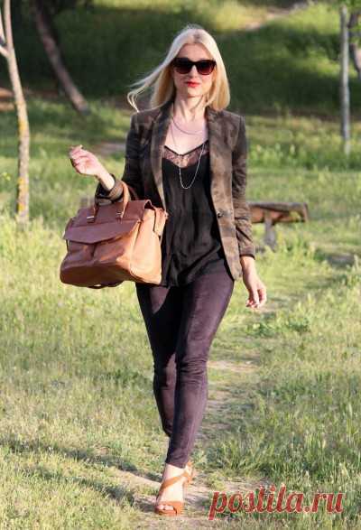 Блузки для женщин после 50 лет фото - как носить