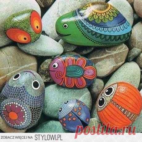 Расписные камушки. Идея для творчества.