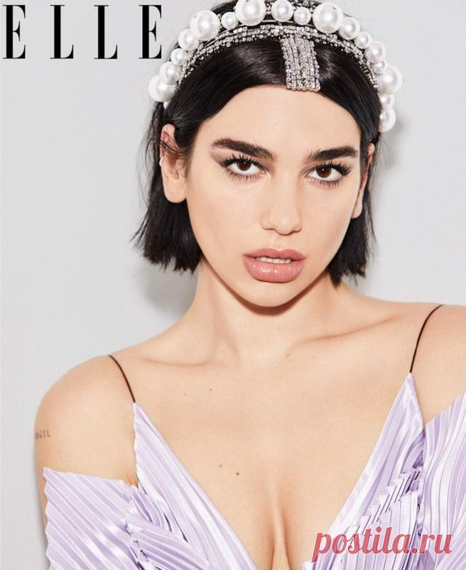 Дуа Липа – страстный взгляд и очарование от Кутюрье - FashionView.ru - ВСЯ МОДА В ДЕТАЛЯХ В майском номере журнала Дуа Липа появилась сразу на двух обложках. На первой обложке для подписчиков певица надела головной убор и ожерелье от Шанель.