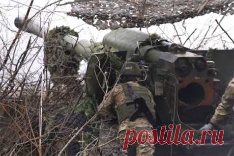 Расчет САУ «Мста-С» уничтожил два танка ВСУ боеприпасами «Краснополь». Российские артиллеристы уничтожили два вражеских танка Т-64.