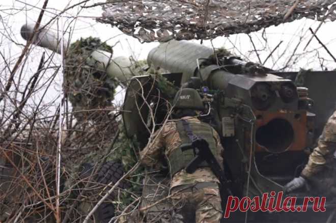 Расчет САУ «Мста-С» уничтожил два танка ВСУ боеприпасами «Краснополь». Российские артиллеристы уничтожили два вражеских танка Т-64.