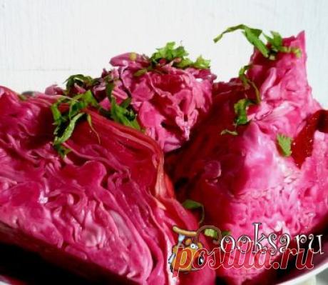 КАПУСТА "Моя любимая" по-восточному! Очень вкусная, остренькая, хрустящая и пикантная. *Капуста 2 кг,
свекла свежая 2 шт, чеснок, хрен, перец Чили.
Рассол: на 1 л воды - сахар 50 г, соль 50 г. **Держать в теплом месте 2 дня, потом убрать в холод. Капуста готова через 6-7 дней !