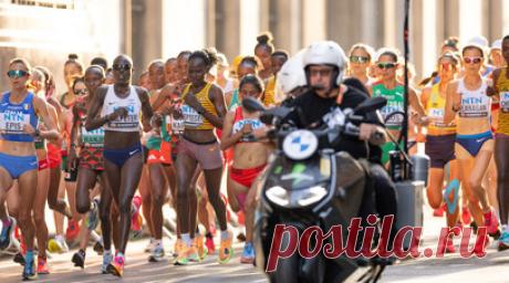 Парень участницы Олимпиады Чептеги, обливший её бензином, умер в больнице. Парень угандийской бегуньи Ребекки Чептеги Диксон Ндима, который облил её бензином и поджёг, умер в больнице. Читать далее