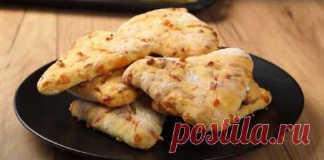 Рецепт вкусной выпечки с сыром, которую я теперь готовлю вместо хлеба | Webspoon Plus Пульс Mail.ru Вкусные треугольнички с сыром вместо обычного хлеба.