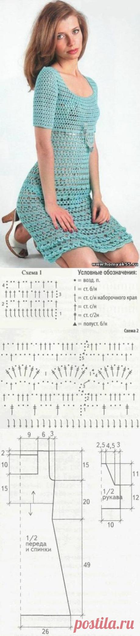 Голубое вязаное платье