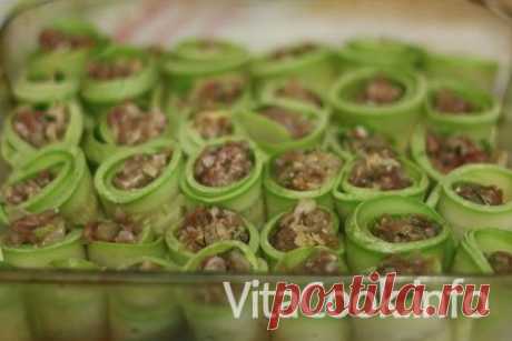 Рулетики из кабачков с мясной начинкой