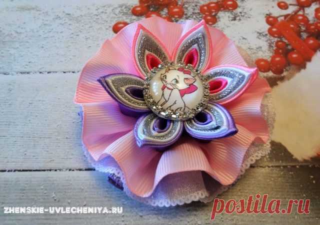 Круглые бантики из репсовых лент с цветком канзаши: мастер-класс с фото