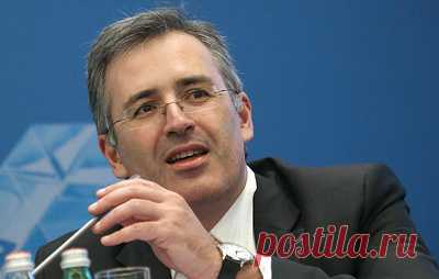 Экс-премьера Касьянова и экономиста Гуриева внесли в перечень террористов в РФ. Они признаны в России иноагентами