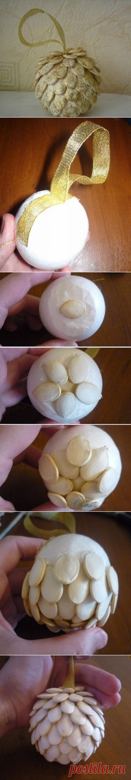 Украшение из тыквенных семечек.