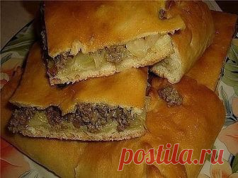 9 быстрых и вкусных пирогов.

1. Пирог с мясом

Лучшего теста для наливных пирогов просто не бывает! Основное его преимущество - тесто без майонеза, а на кефире. Составляющие этого теста найдутся в каждом доме. Его приготовление займет всего минут 10, а результат получите превосходный. Выручит в любой ситуации.

Ингредиенты:
- 2 яйца
- 0.5 ч. ложка соли
- 1 стакан муки
- 1 стакан кефира
- 1 ч. ложка соды

Начинка:
- 300 гр фарша
- 2-3 луковицы, порезать кубиками
- соль, пе...