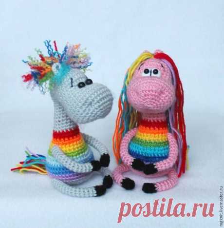 Радужные лошадки