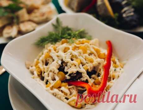 Салат с курицей грибами и огурцами - рецепт приготовления с фото от Maggi.ru