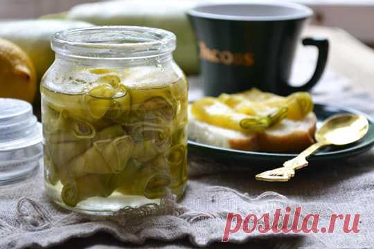 Кабачковое лакомство - Домашняя кухня Попробуйте приготовить необыкновенное лакомство из кабачка по этому рецепту. Эта сладость с тонкой ноткой ванили приятно удивит и вас, и ваших гостей. Список ингредиентов кабачок — 600 г...