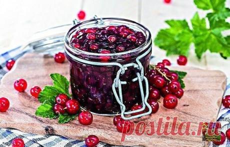 Варенье из красной смородины: лучшие рецепты...

Густое, рубиновое варенье из красной смородины с душистым ароматом похоже на теплые объятия лета, в которых так нуждаются зимние вечера.

Кто из нас в детстве не проходил бабушкину школу о пользе смородины? Красные смородиновые бусинки на веточках украшали пышные кусты и сами просились в рот.
Показать полностью…