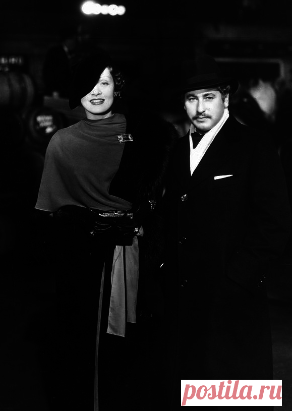 1933. Марлен Дитрих и Джозеф фон Штернберг на премьере