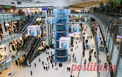 Глава СТЦ Шакиров призвал усилить меры безопасности в ТЦ. Также необходимо разобраться в ситуации после возгорания в кинозале ТРЦ "Авиапарк", заявил глава Союза торговых центров