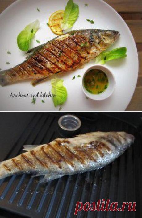Сибас на гриле с чесночно-лимонным маслом