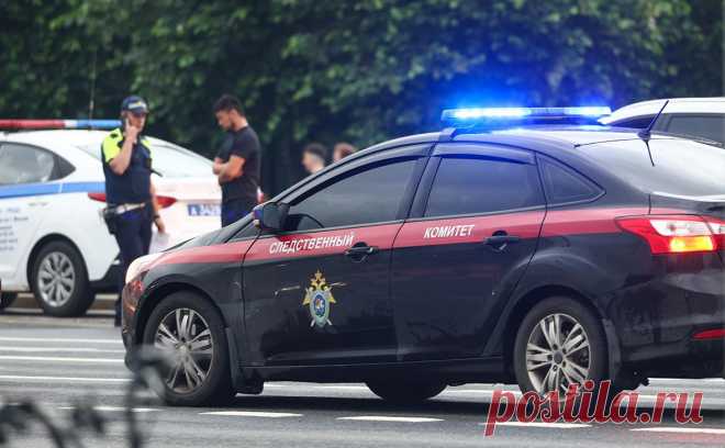 Экс-главу управления стройкомпании Минобороны обвинили во взяточничестве. По версии следствия, Игорь Кущ за взятки помог частным компаниям купить у управления Минобороны списанную дорожно-строительную технику. Мужчину заключили под стражу, на его имущество стоимостью свыше 50 млн руб. наложен арест