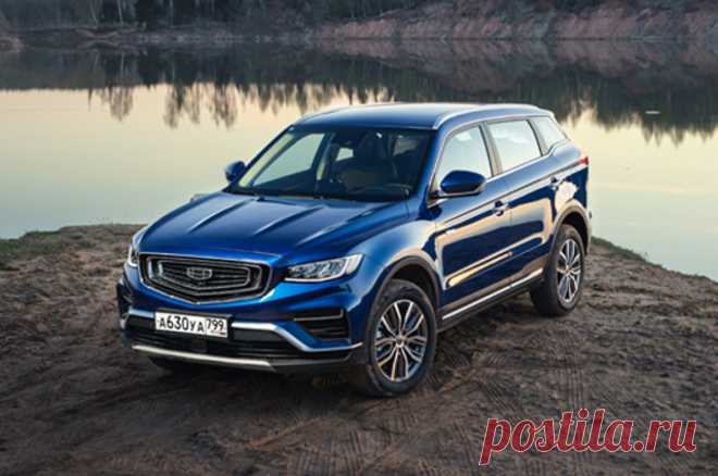 Три цилиндра. Geely начала продажи кроссовера Atlas Pro. Стоимость автомобиля начинается от 2 688 990 руб.