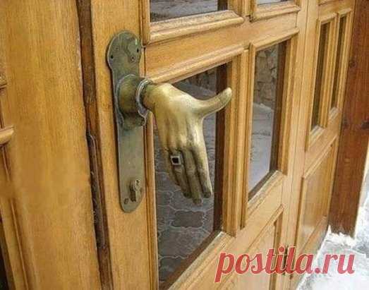 Дверная ручка
