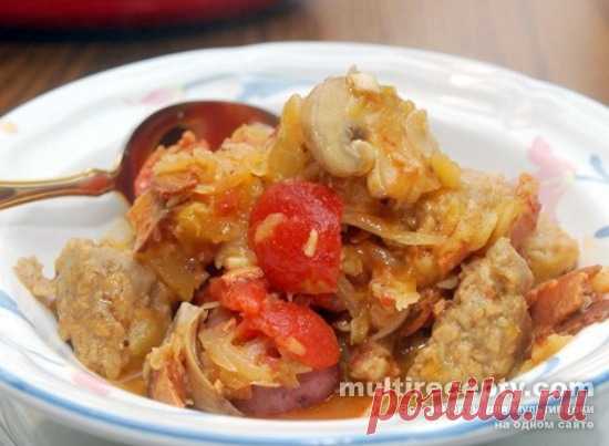 Вкусная капуста со свининой и картофелем в мультиварке - рецепт с фото