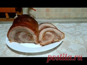 Мясной Рулет из Свиной Брюшины Ингредиенты:Свиная брюшина: Чеснок: головкаМасло растительное: 2 ст. л.Соевый соус: 2 ст. л.Мед:2 ст. л.Горчица:1 ст. л.Соль, перец и другие приправы к мясу: по вкусуКрепкие нитки: для обматывания