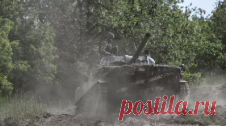 Спецкор RT показал, как ВС России отбивают атаки ВСУ на Артёмовском направлении. Специальный корреспондент RT Александр Пискунов показал, как артиллеристы-дальневосточники помогают пехоте Вооружённых сил России отбивать атаки украинской армии на Артёмовском направлении. Читать далее