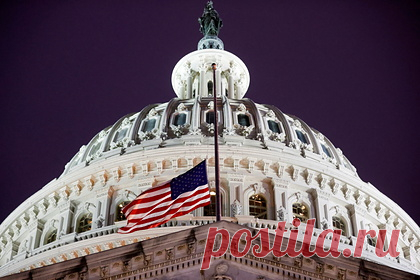 Американский сенатор призвал США вести переговоры с Россией с позиции силы. Американский конгрессмен-республиканец от штата Техас Майкл Маккол заявил, что США должны вести с позиции силы переговоры по безопасности с Россией. По его мнению, в Белом доме сейчас «сосредоточены больше на определении удобств, которые можно предложить Кремлю, вместо того, чтобы удвоить усилия по сдерживанию» Москвы.