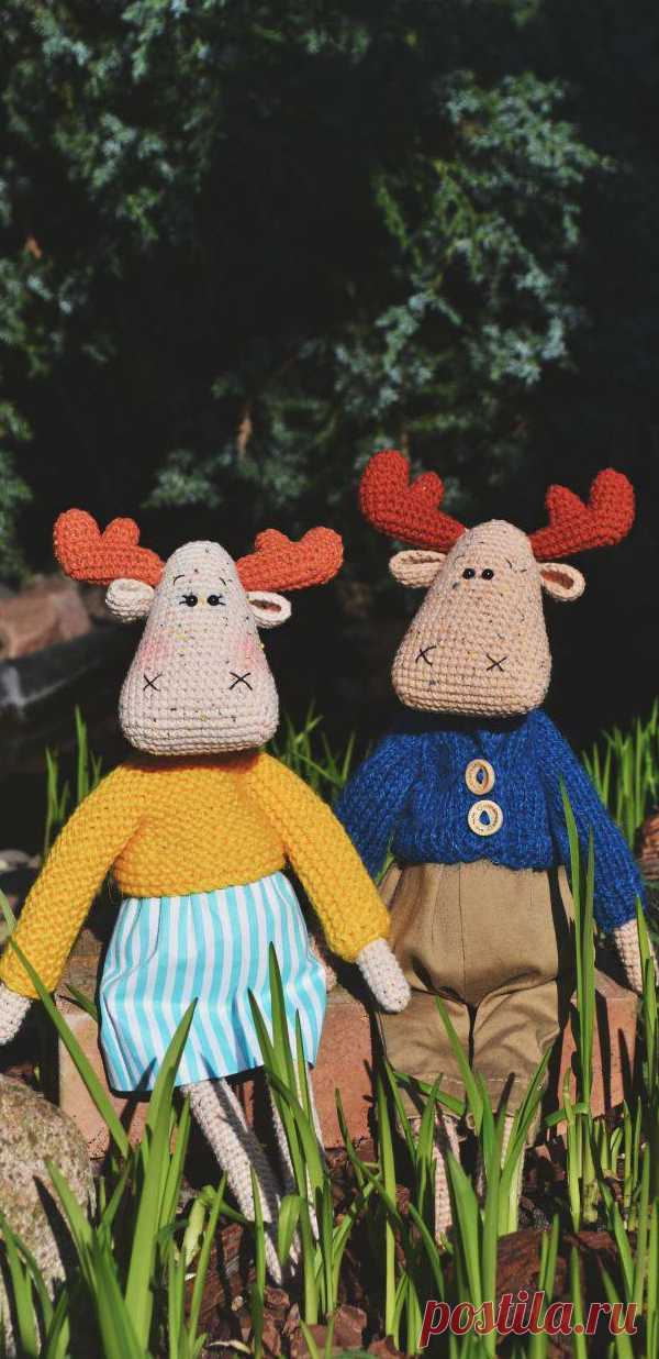 PDF Лосиха Гертруда и Лось Альберт крючком. FREE crochet pattern; Аmigurumi animal patterns. Амигуруми схемы и описания на русском. Вязаные игрушки и поделки своими руками #amimore - лось, олень, оленёнок.