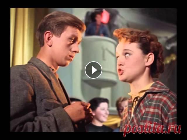 Я не знаю, как начать.. Карнавальная ночь

туника для малышки спицами