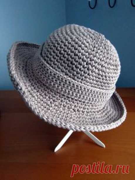 Mein Hut3  Free pattern..uses dbl strands to crochet.