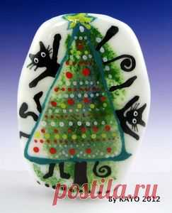 (32) We need a little Christmas - so show me yours! - Page 7 - Lampwork Etc. Smartassglass.com | Crazy Cat Lady