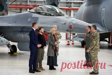 Премьер Бельгии выложил фото с истребителями F-16 для Украины