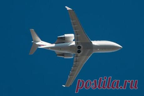 Самолет-разведчик НАТО совершил краткий полет над Черным морем
