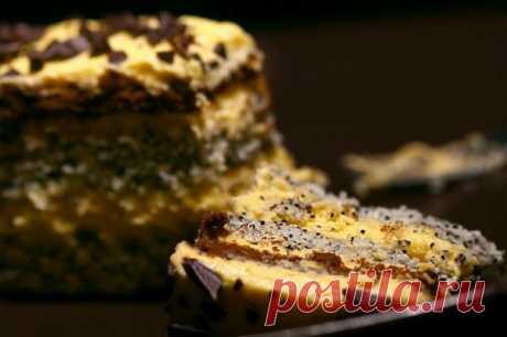 ----ГИБАНИЦА---- Слоеный пирог словенской кухни. Его пекут с самыми разными начинками. Но самая вкусная - прекмурская с маком ,изюмом, орехами, яблоками и корицей.