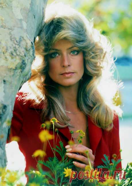 Фарра Фосетт, 2 февраля, 1947
 • 25 июня 2009