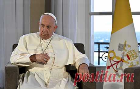 Папа Римский считает, что конфликт на Украине нужен торговцам оружием. Понтифик назвал украинцев "народом мучеников" в течение почти всей истории